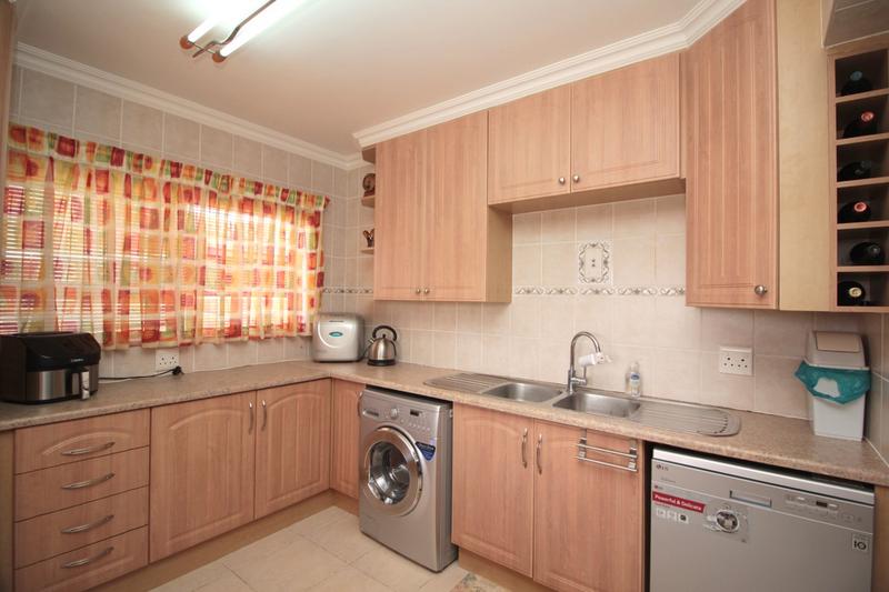 5 Bedroom Property for Sale in Fraaiuitsig Western Cape